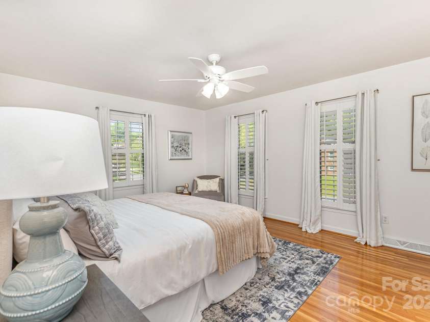 3916 Riverbend Road, Charlotte, NC 28210.  MLS# CAR4241946, YatesRealty ID 8693. Primary Bedroom