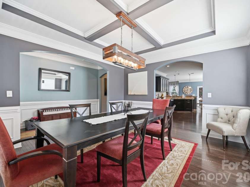 5041 El Molino Drive, Charlotte, NC 28214.  MLS# CAR4362342, YatesRealty ID 8694. 