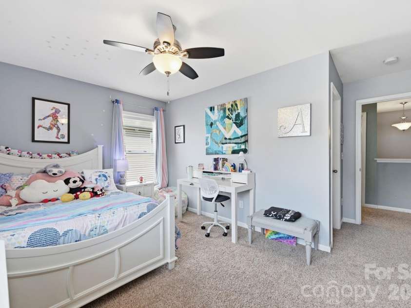 5041 El Molino Drive, Charlotte, NC 28214.  MLS# CAR4362342, YatesRealty ID 8694. 