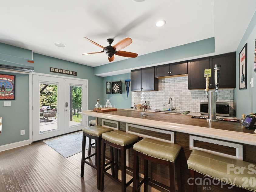 5041 El Molino Drive, Charlotte, NC 28214.  MLS# CAR4362342, YatesRealty ID 8694. 