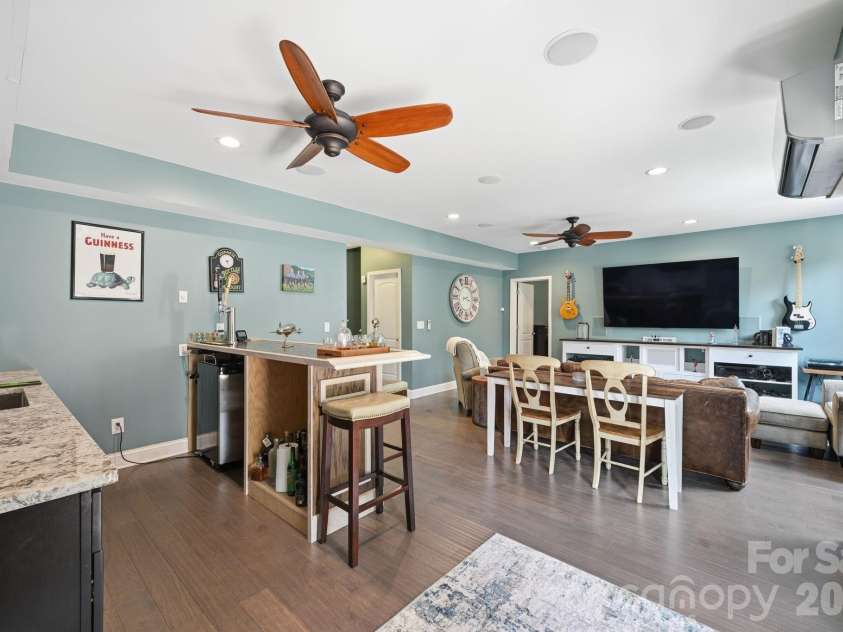 5041 El Molino Drive, Charlotte, NC 28214.  MLS# CAR4362342, YatesRealty ID 8694. 
