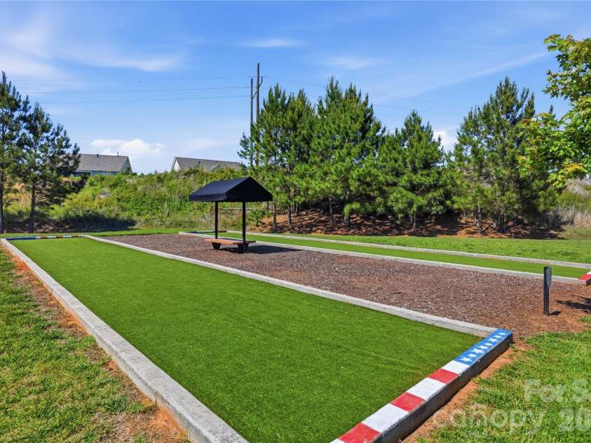 5041 El Molino Drive, Charlotte, NC 28214.  MLS# CAR4362342, YatesRealty ID 8694. 