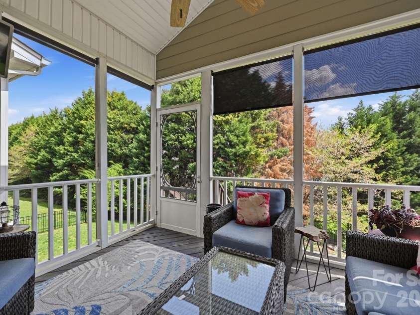 5041 El Molino Drive, Charlotte, NC 28214.  MLS# CAR4362342, YatesRealty ID 8694. Screened in Porch