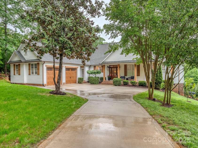 5951 Johnson Road, Clover, SC 29710.  MLS# CAR4249131, YatesRealty ID 8694. 