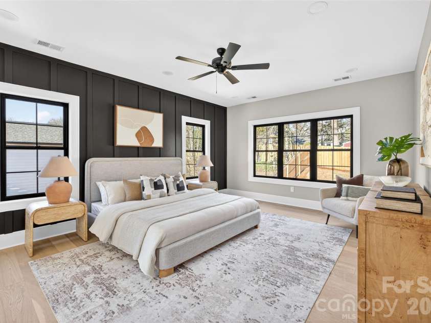 6811 Burlwood Road, Charlotte, NC 28211.  MLS# CAR4308472, YatesRealty ID 8696. 