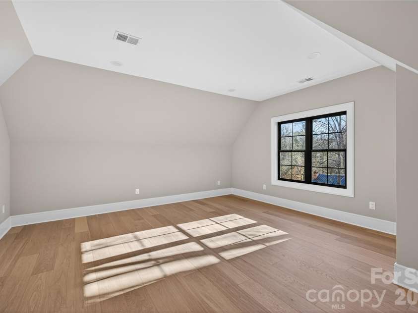 6811 Burlwood Road, Charlotte, NC 28211.  MLS# CAR4308472, YatesRealty ID 8696. 