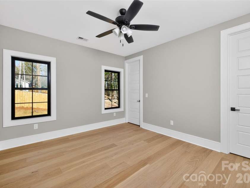 6811 Burlwood Road, Charlotte, NC 28211.  MLS# CAR4308472, YatesRealty ID 8696. 