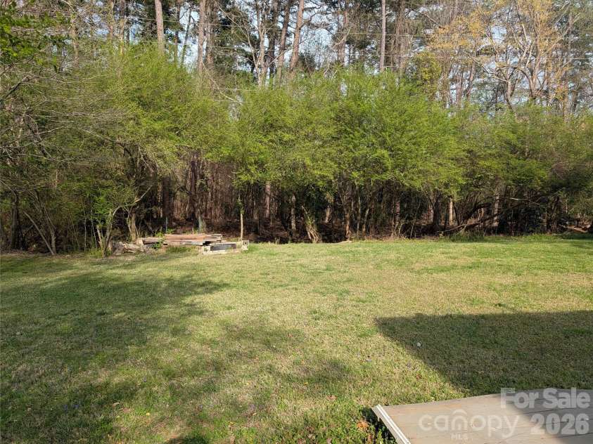 13547 Idlefield Lane, Matthews, NC 28105.  MLS# CAR4360236, YatesRealty ID 8697. 