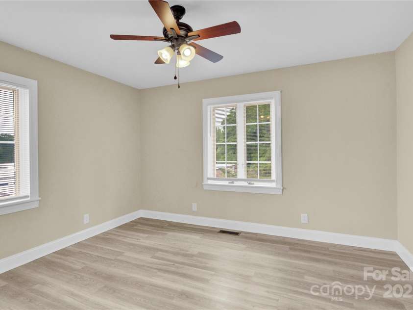 920 Oakridge Farm Highway, Mooresville, NC 28115.  MLS# CAR4228982, YatesRealty ID 8698. 