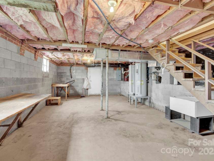 920 Oakridge Farm Highway, Mooresville, NC 28115.  MLS# CAR4228982, YatesRealty ID 8698. Basement