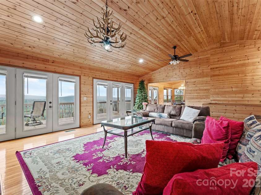 70 Moor Lane, Brevard, NC 28712.  MLS# CAR4134812, YatesRealty ID 87. Huge views!