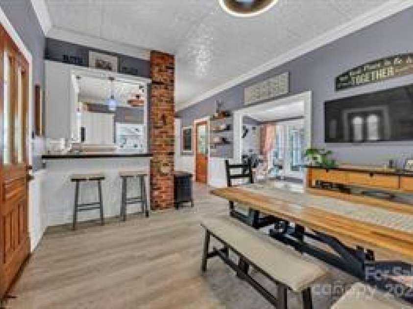 206 Brook Street, Wilkesboro, NC 28697.  MLS# CAR4325196, YatesRealty ID 870. 