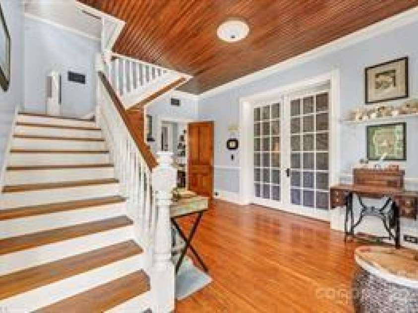 206 Brook Street, Wilkesboro, NC 28697.  MLS# CAR4325196, YatesRealty ID 870. 