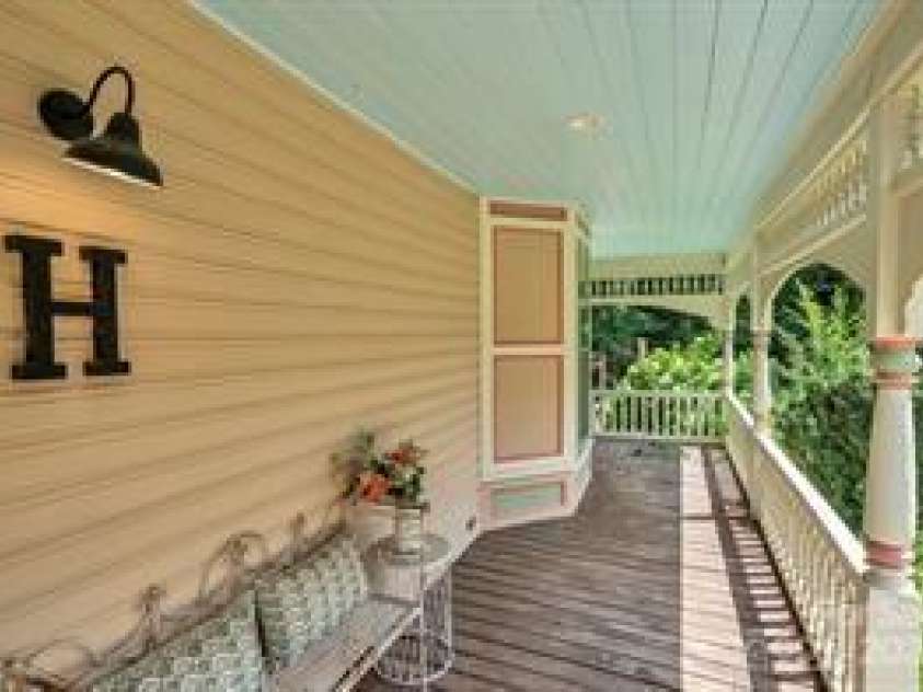 206 Brook Street, Wilkesboro, NC 28697.  MLS# CAR4325196, YatesRealty ID 870. 