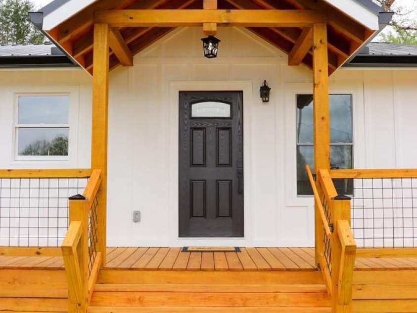 94 BREEZY KNOB Road, Franklin, NC 28734.  MLS# CAR4221997, YatesRealty ID 870. 