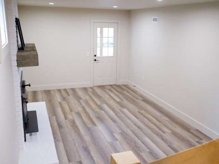 94 BREEZY KNOB Road, Franklin, NC 28734.  MLS# CAR4221997, YatesRealty ID 870. 