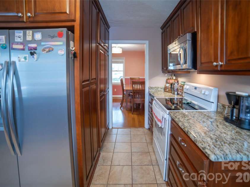 3153 Village Drive, Morganton, NC 28655.  MLS# CAR4365751, YatesRealty ID 8700. 