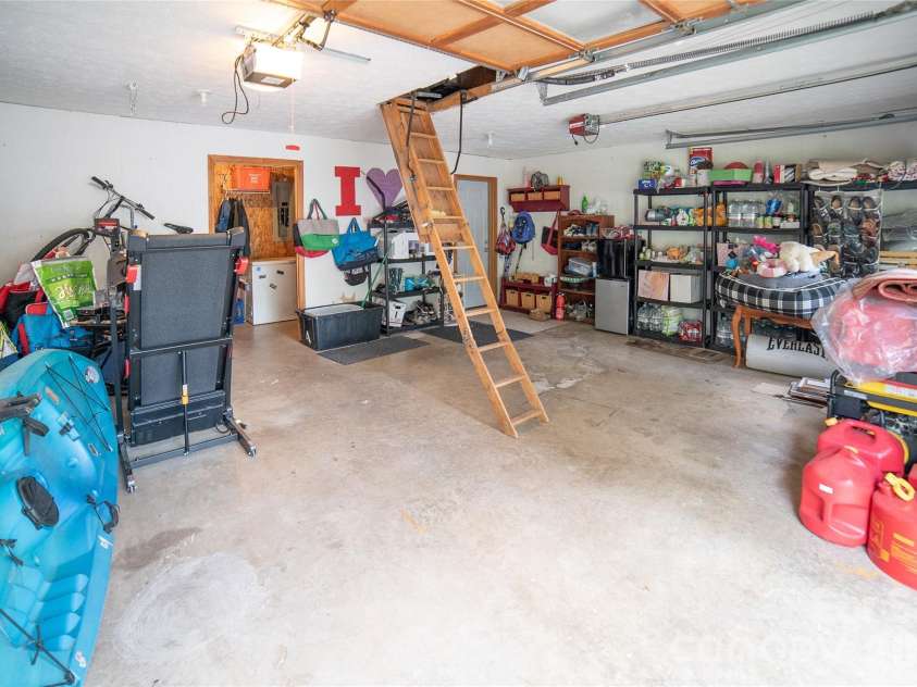 3153 Village Drive, Morganton, NC 28655.  MLS# CAR4365751, YatesRealty ID 8700. 