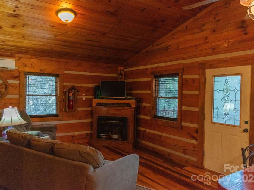 34 & 76 Lodge Cabin Lane, Hot Springs, NC 28743.  MLS# CAR4249123, YatesRealty ID 8701. 