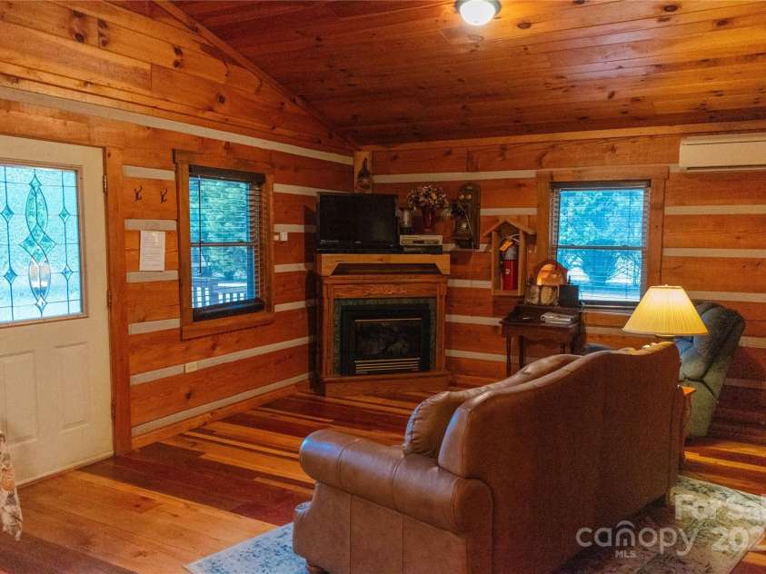 34 & 76 Lodge Cabin Lane, Hot Springs, NC 28743.  MLS# CAR4249123, YatesRealty ID 8701. 