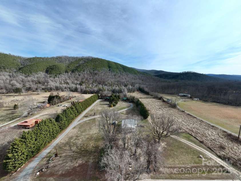 34 & 76 Lodge Cabin Lane, Hot Springs, NC 28743.  MLS# CAR4249123, YatesRealty ID 8701. 