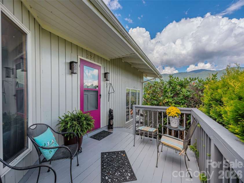 234 Sams Trail, Waynesville, NC 28786.  MLS# CAR4305408, YatesRealty ID 8702. 