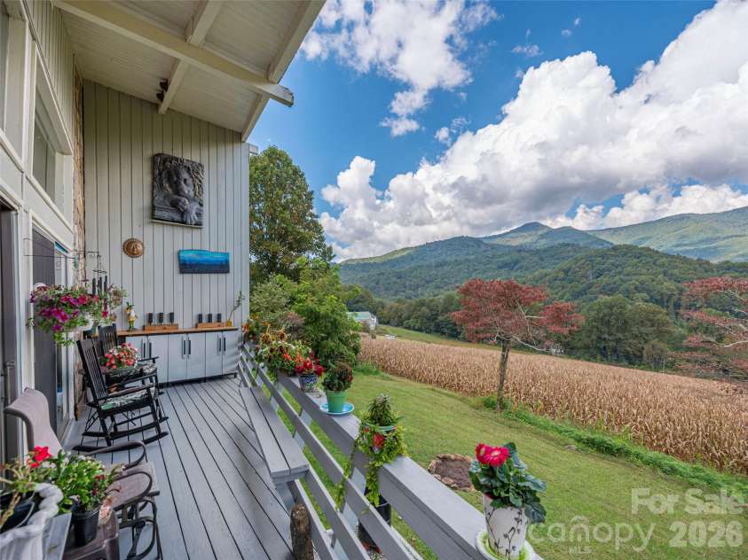 234 Sams Trail, Waynesville, NC 28786.  MLS# CAR4305408, YatesRealty ID 8702. 