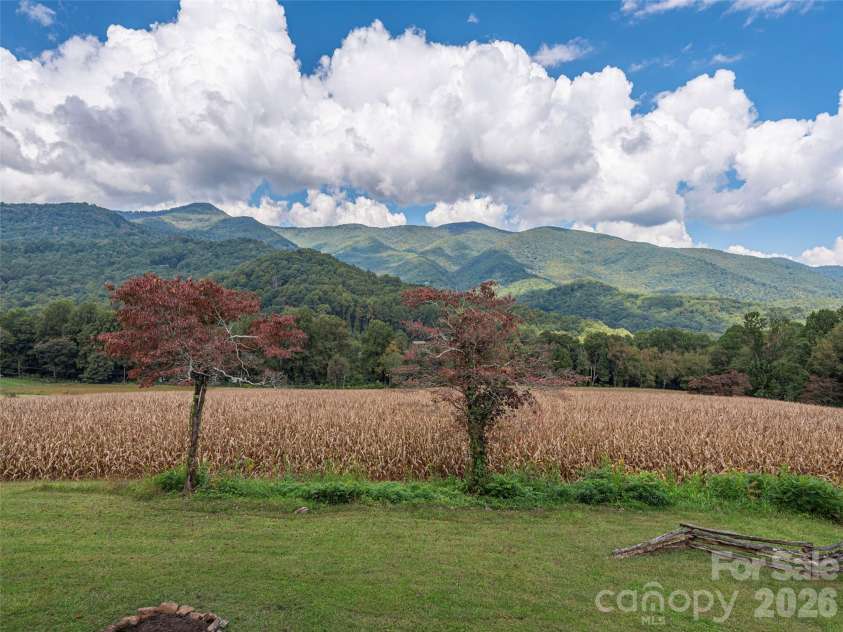 234 Sams Trail, Waynesville, NC 28786.  MLS# CAR4305408, YatesRealty ID 8702. 