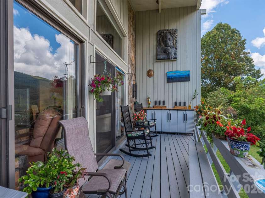 234 Sams Trail, Waynesville, NC 28786.  MLS# CAR4305408, YatesRealty ID 8702. 