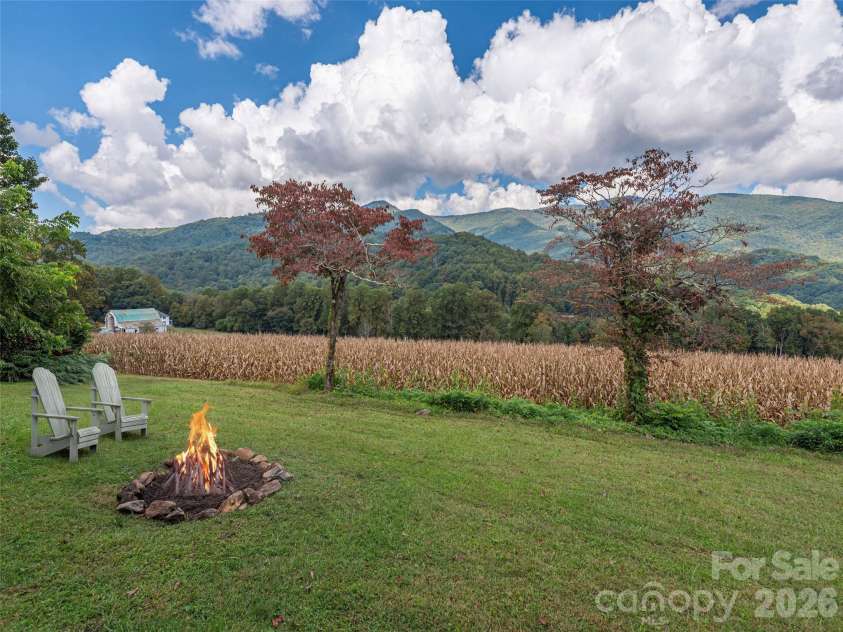234 Sams Trail, Waynesville, NC 28786.  MLS# CAR4305408, YatesRealty ID 8702. 