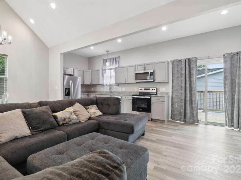 113 Mcgill Avenue, Concord, NC 28025.  MLS# CAR4247749, YatesRealty ID 8703. 