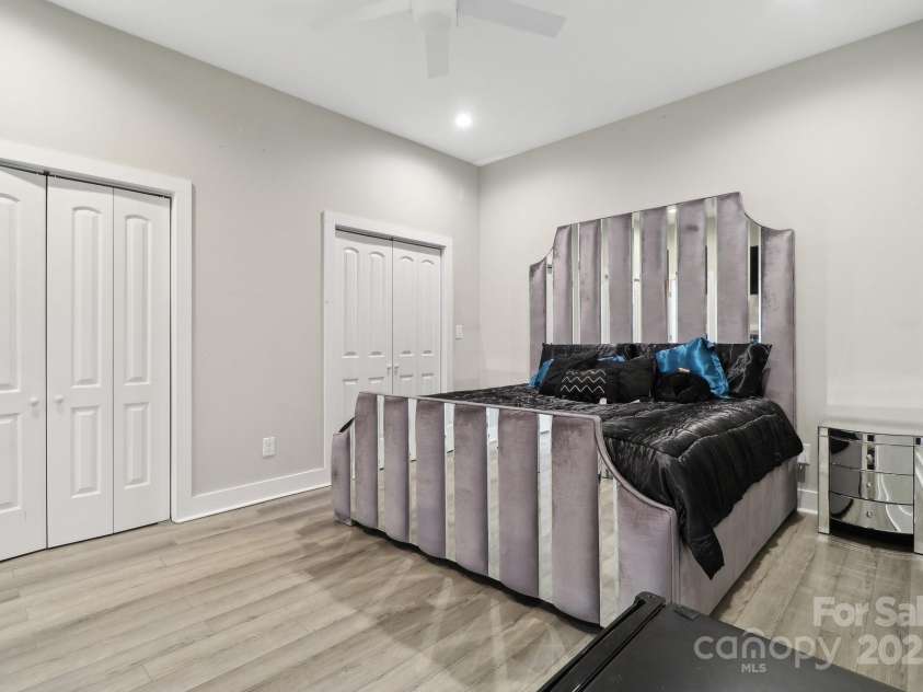 113 Mcgill Avenue, Concord, NC 28025.  MLS# CAR4247749, YatesRealty ID 8703. 