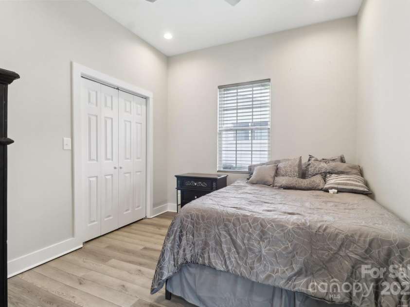 113 Mcgill Avenue, Concord, NC 28025.  MLS# CAR4247749, YatesRealty ID 8703. 