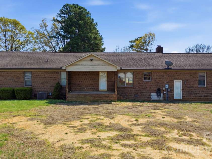 7721 Otts Circle, Stanley, NC 28164.  MLS# CAR4359761, YatesRealty ID 8703. 