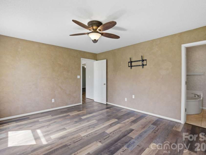 7721 Otts Circle, Stanley, NC 28164.  MLS# CAR4359761, YatesRealty ID 8703. 