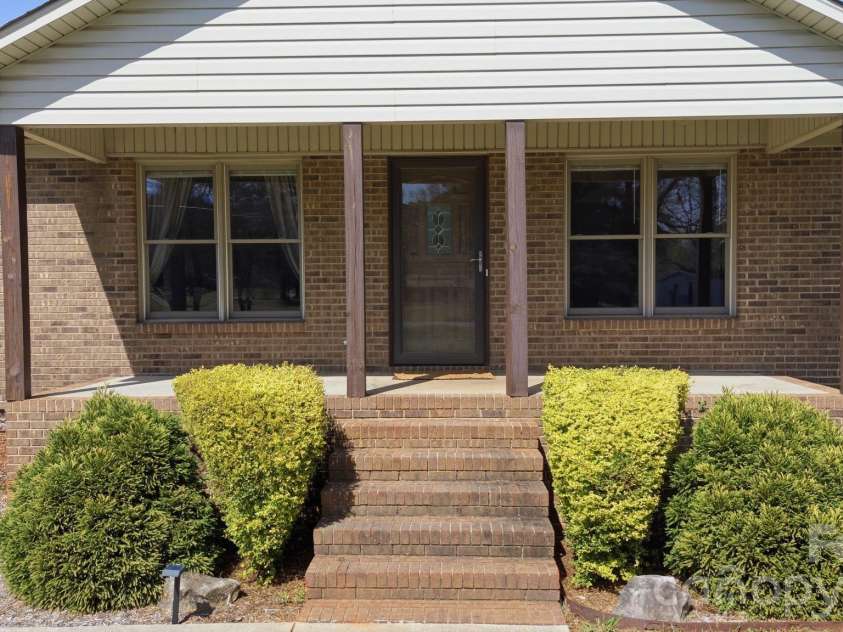 7721 Otts Circle, Stanley, NC 28164.  MLS# CAR4359761, YatesRealty ID 8703. 