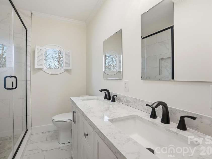 125 Forest Hills Drive, Monroe, NC 28112.  MLS# CAR4355616, YatesRealty ID 8704. 1st Full Bathroom