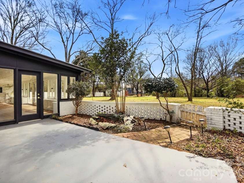 125 Forest Hills Drive, Monroe, NC 28112.  MLS# CAR4355616, YatesRealty ID 8704. Stunning Backyard Patio