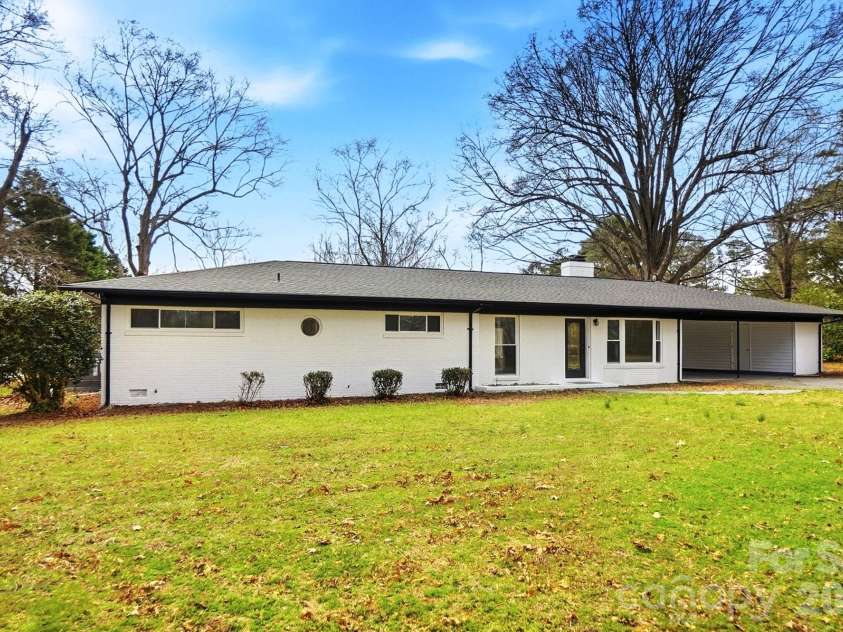125 Forest Hills Drive, Monroe, NC 28112.  MLS# CAR4355616, YatesRealty ID 8704. Welcome Home