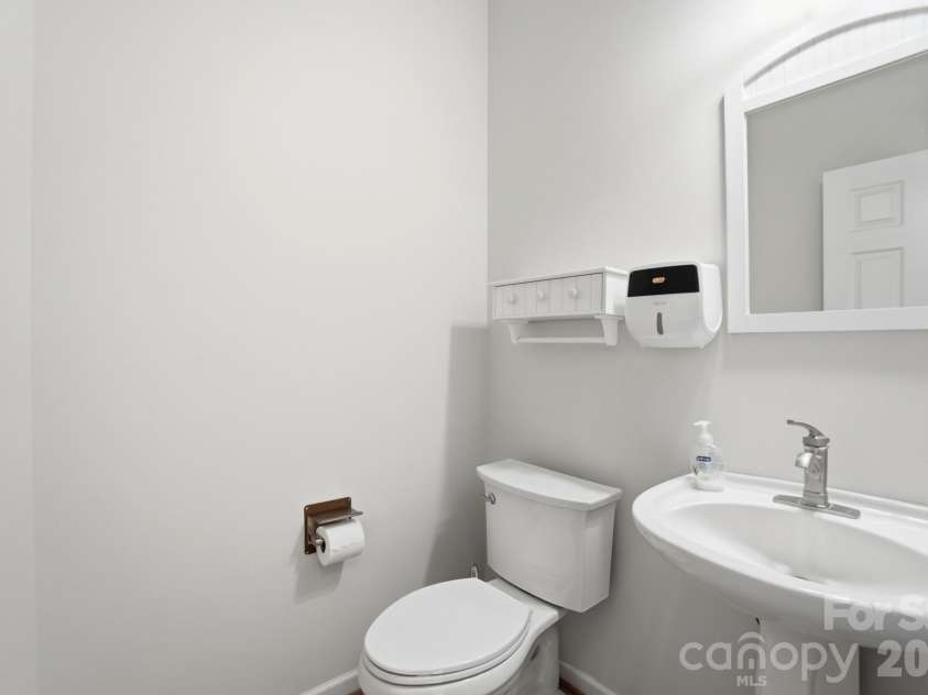 3620 Cole Mill Road, Charlotte, NC 28270.  MLS# CAR4333099, YatesRealty ID 8706. 