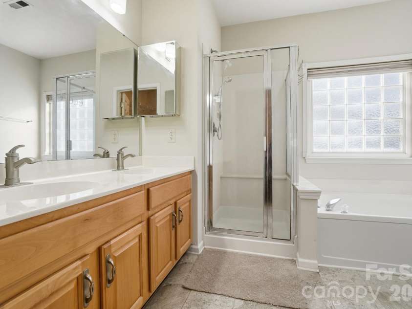 3620 Cole Mill Road, Charlotte, NC 28270.  MLS# CAR4333099, YatesRealty ID 8706. 