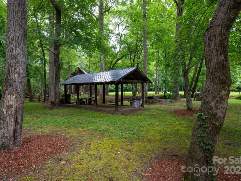 552 Avery Creek, Arden, NC 28704.  MLS# CAR4162380, YatesRealty ID 8706. Perfect Spot for a Picnic