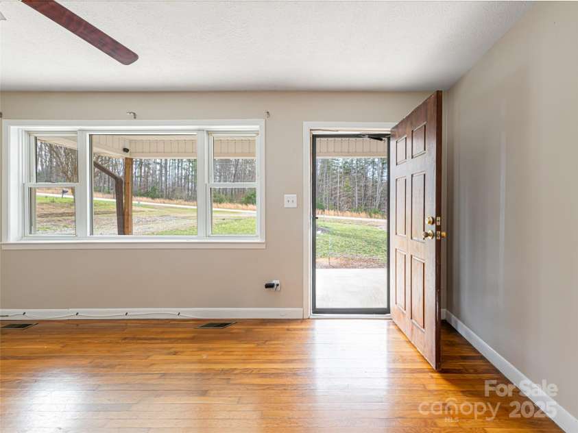 4304 St Pauls Church Road, Morganton, NC 28655.  MLS# CAR4233983, YatesRealty ID 8707. 