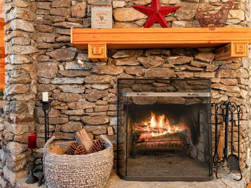 75 Sugar Hill Drive, Weaverville, NC 28787.  MLS# CAR4240895, YatesRealty ID 8708. 