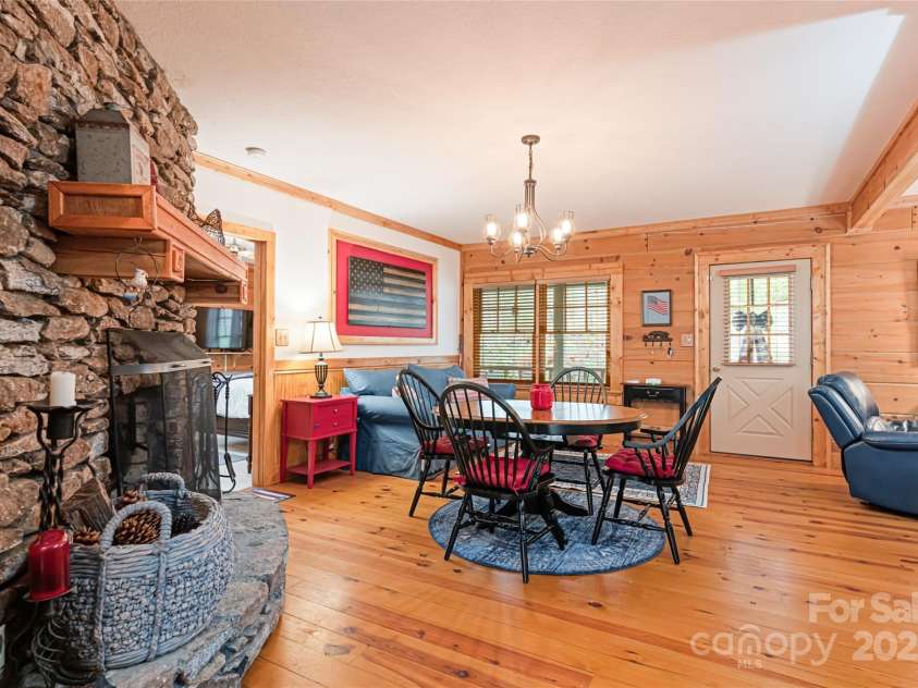 75 Sugar Hill Drive, Weaverville, NC 28787.  MLS# CAR4240895, YatesRealty ID 8708. 