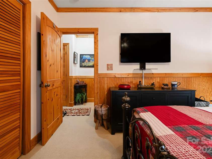 75 Sugar Hill Drive, Weaverville, NC 28787.  MLS# CAR4240895, YatesRealty ID 8708. 