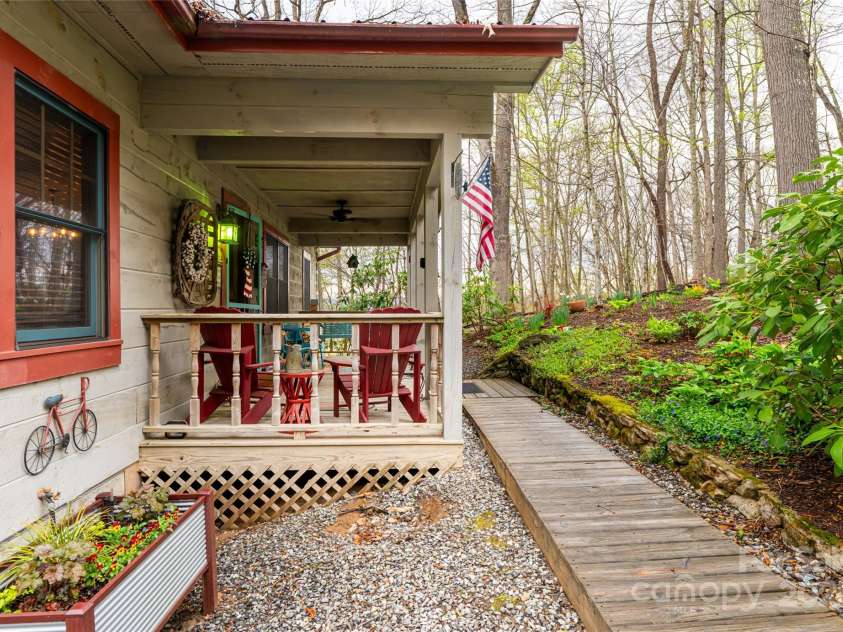 75 Sugar Hill Drive, Weaverville, NC 28787.  MLS# CAR4240895, YatesRealty ID 8708. 