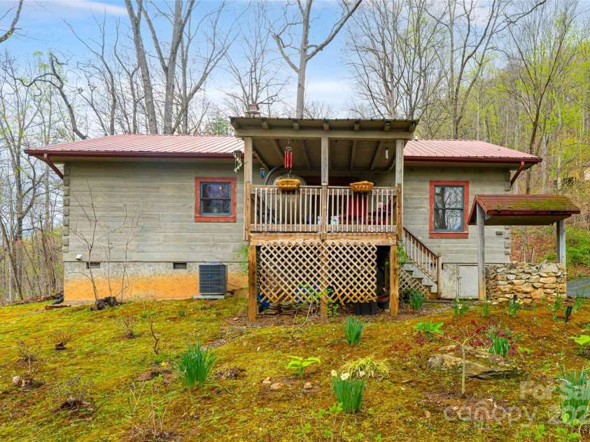 75 Sugar Hill Drive, Weaverville, NC 28787.  MLS# CAR4240895, YatesRealty ID 8708. 