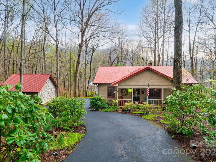 75 Sugar Hill Drive, Weaverville, NC 28787.  MLS# CAR4240895, YatesRealty ID 8708. 