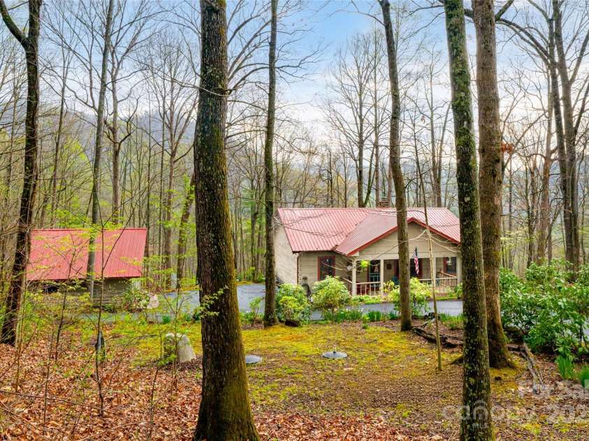 75 Sugar Hill Drive, Weaverville, NC 28787.  MLS# CAR4240895, YatesRealty ID 8708. 